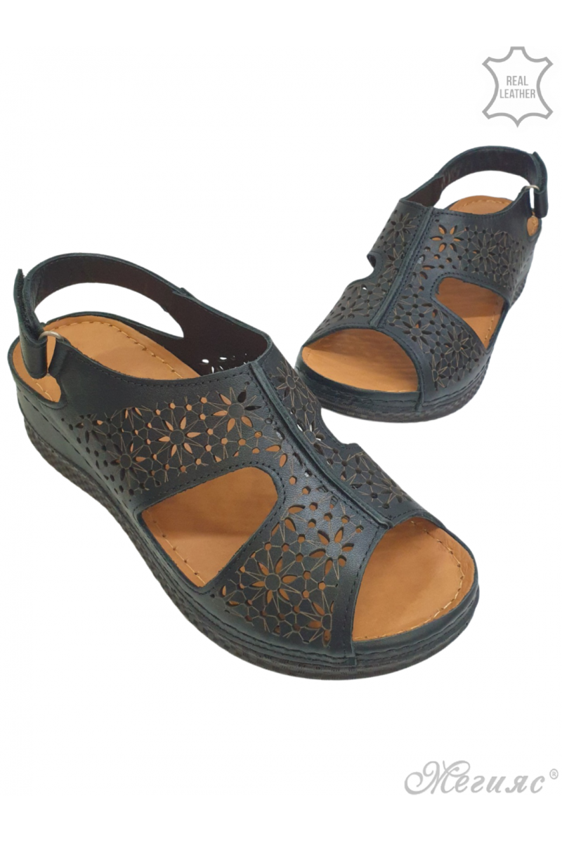 Ladies casual shoes black leather 02-401